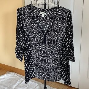 Dressbarn Black and White Geometric Tunic